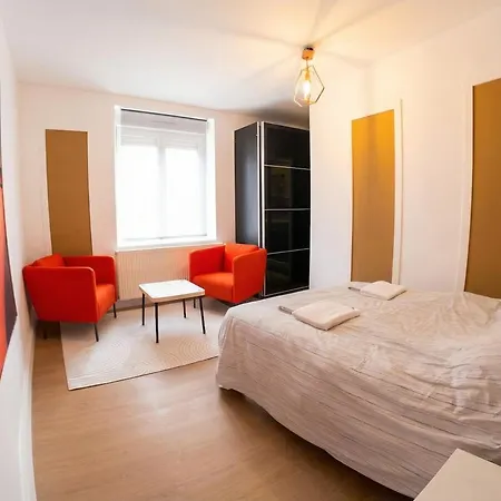 Dom wakacyjny House, 3 Bedrooms, 6 People, 2 Bathrooms, 10 Minutes From Lille *